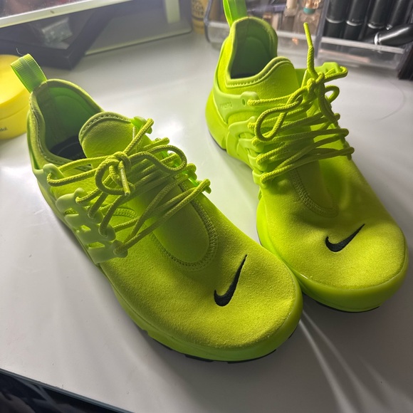 Nike Air Presto
Tenis Ball (Women's) Size 7 US Size 4.5 UK - Picture 7 of 7